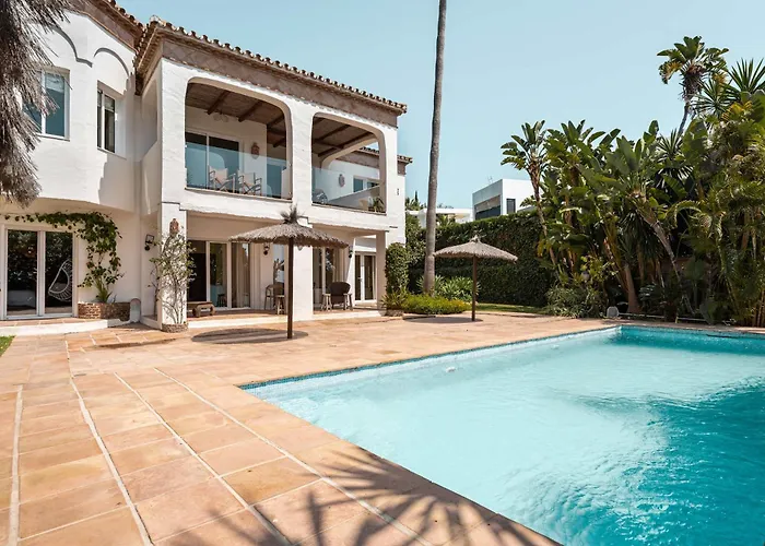 Olivos Boho Style Pool Tranquile Willa Marbella