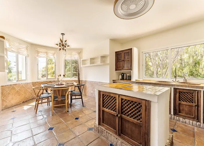 Olivos Boho Style Pool Tranquile Willa Marbella