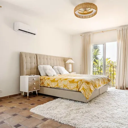 Olivos Boho Style Pool Tranquile * Μαρμπέλλα